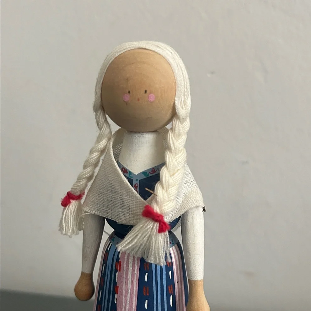 Ellerbergs, Vintage Swedish 5 inch Folk Art Doll